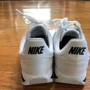 Nike woman’s sneakers